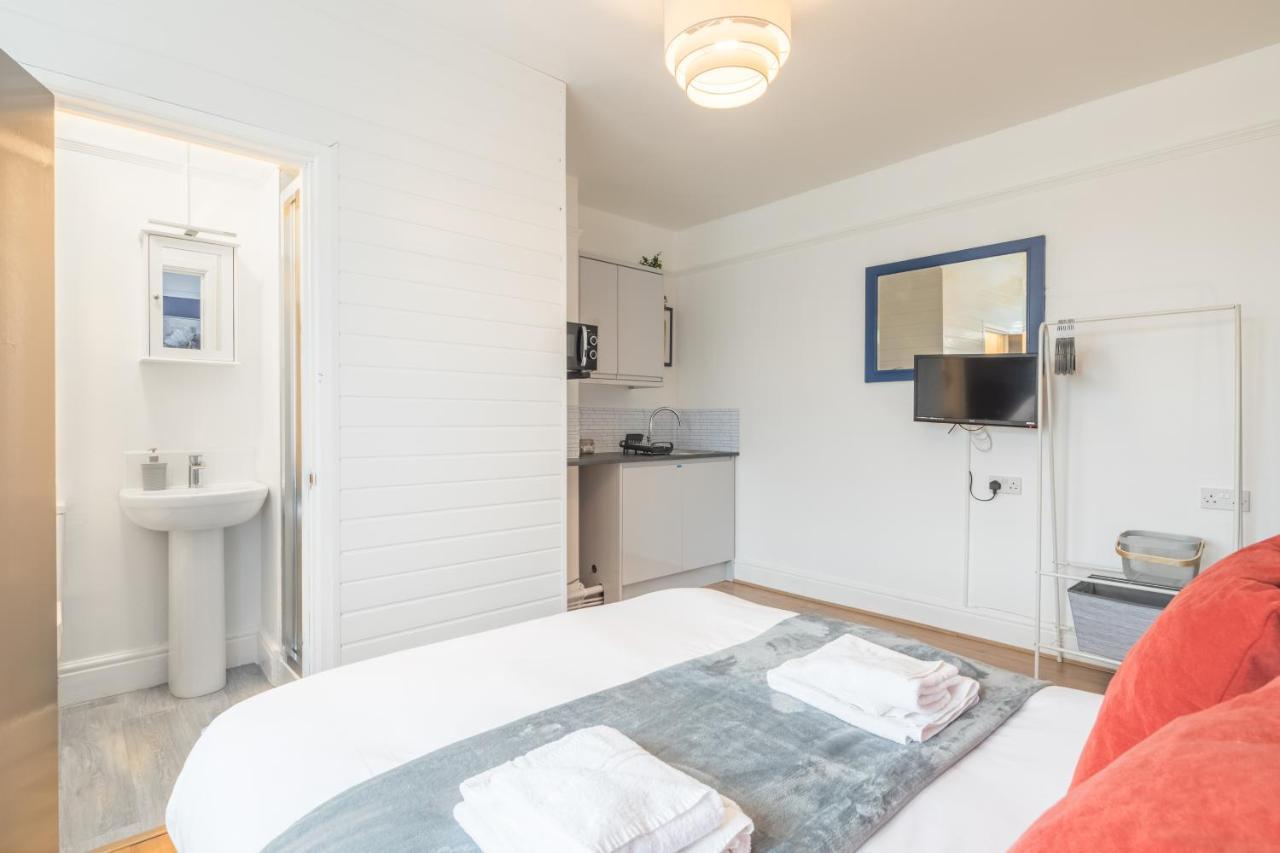 Private Room 4 With Kitchenette By Cb Stays No Minimum Stays Cambridge  Ngoại thất bức ảnh